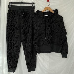 Dex Leopard print black velvet matching set * plz read description*